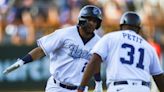 Big offensive day lifts Hooks past Naturals on Sunday to win series