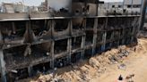 ¿Qué hay en la hoja de ruta de tres fases de Israel para el alto el fuego en Gaza?