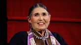 Sacheen Littlefeather, Activist Who Gave Brando’s Oscar Rejection Speech, Dead at 75