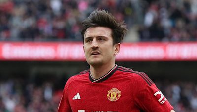 Harry Maguire 'to hold talks to stay at Manchester United this summer'