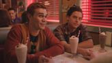 Riverdale Producer Explains Why Archie And Jughead Were Never Seen Hooking Up Despite Finale Putting Characters In Quad...