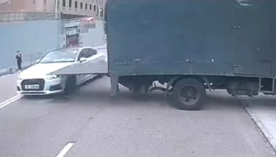 【有片】貨車路中心開尾板 司機涉危駕被捕
