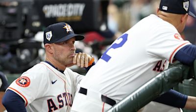 Astros fans are sick & tired of 'back of the baseball card' logic