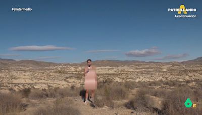 Isma Juárez se desnuda en el pueblo que ha publicado un calendario nudista: "Dicen que el frío va bien para las arrugas"