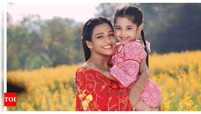 Bhagya Lakshmi's Aishwarya Khare sees a reflection of herself in her on-screen daughter, Trisha Sarda - Times of India
