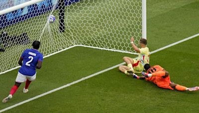 La selección española de fútbol hace enmudecer a Francia y conquista la medalla olímpica de oro