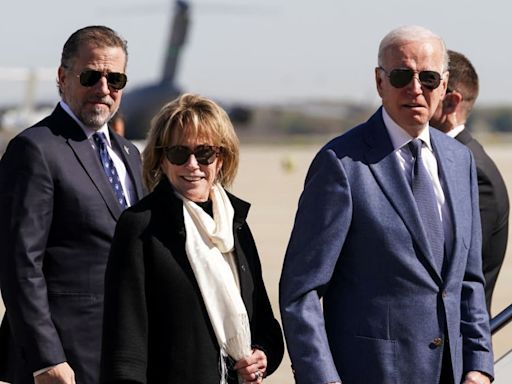 Joe Biden’s Sister Valerie Must Tell Him to Go With Dignity: Dem Insiders