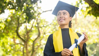 Here's what new college graduates need to know about their federal student loan payments
