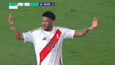 Gol de Jesús Castillo tras débil respuesta del arquero rival en Perú vs República Dominicana por amistoso 2024