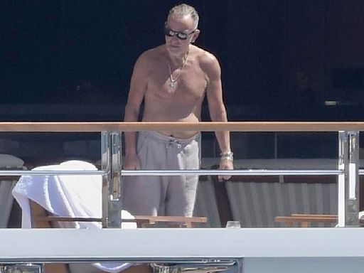 The Boss is still buff at 74: Bruce Springsteen shows off toned frame