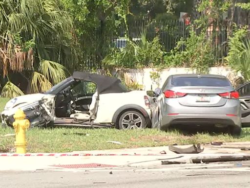 Man killed, woman hospitalized in morning crash at West State and N Jefferson Street