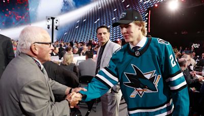 Source: Sharks draft pick Chernyshov leaves KHL for North America