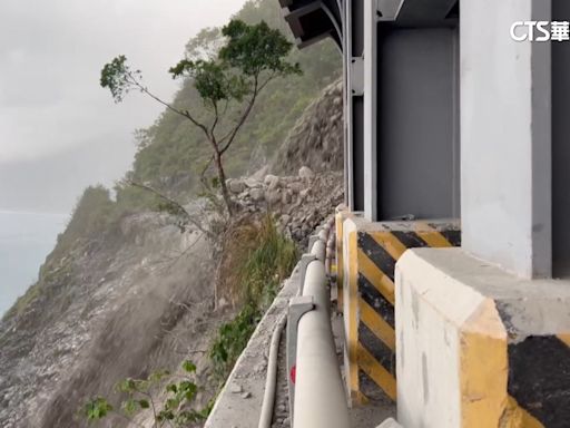 豪雨釀蘇花公路崩塌 台鐵列車經過險遭土石流掩埋