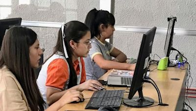 Iniciativa para formar chicas programadoras