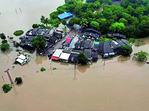 Torrential rain paralyses villages near Surat, edu institutes shut in Valsad | Surat News - Times of India