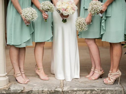 Bridesmaid praised for ditching bride at salon after learning she was making fun of her