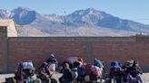 Chile deporta a más de 50 extranjeros a Bolivia, Ecuador y Colombia