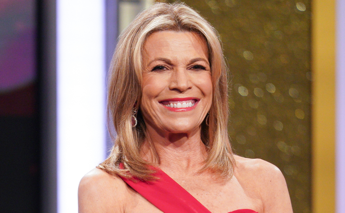 Vanna White Pulls Met Gala-Inspired Dresses on 'Wheel of Fortune'