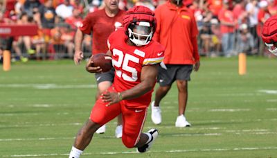 Chiefs’ Clyde Edwards-Helaire dealing with PTSD after missing practice with illness