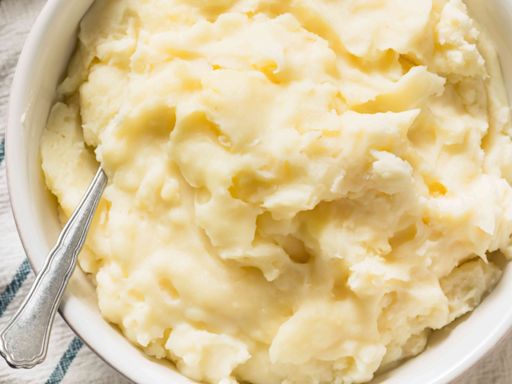 I Asked 6 Chefs the Best Way To Make Mashed Potatoes—They All Said the Same Thing