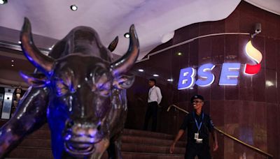 Indian shares end flat as L&T counters Axis Bank, Nestle results