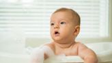 Le bain de bébé : les accessoires les plus pratiques à avoir chez soi
