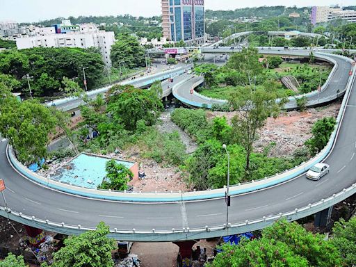 Improving Pedestrian Accessibility on Domlur Flyover