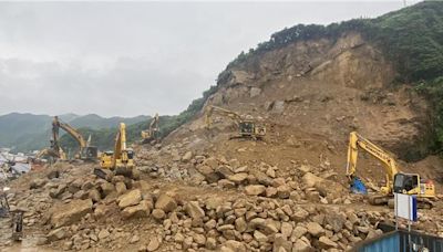 基隆山崩完成坡頂浮石清除 今將清出2000立方米土石 - 社會