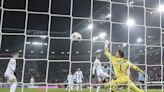Exequiel Palacios y un gol que le dio a Bayer Leverkusen el título de “campeón de invierno” en la Bundesliga