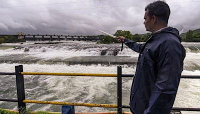 Live Updates: 3 Electrocuted In Pune Floods, Heavy Rain In Mumbai