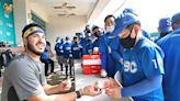 韓國少年野球團參訪中信兄弟基地 象魔力每人都送簽名球