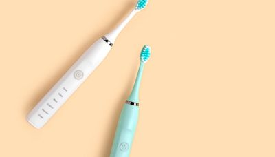 If You Have An Electric Toothbrush, You Need To Do This During Warmer Months