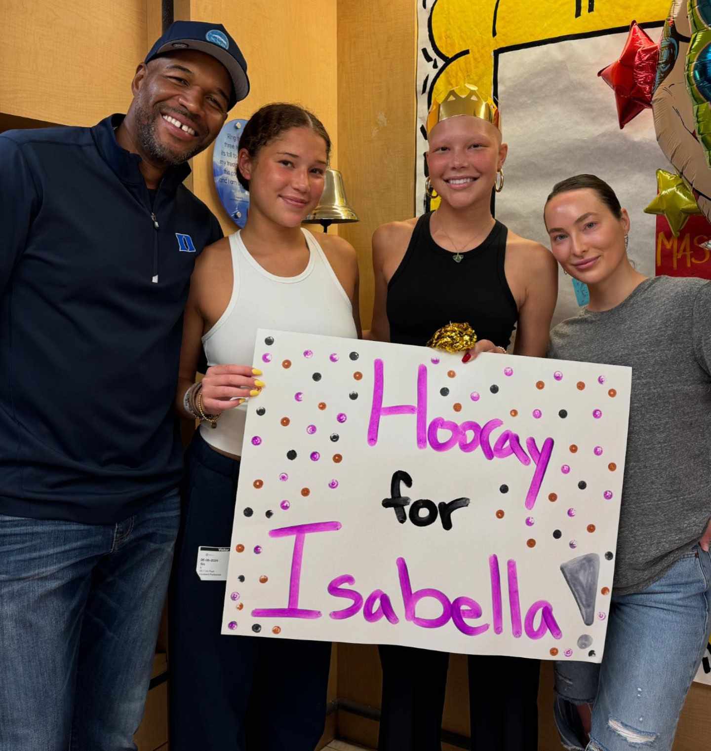 Michael Strahan Calls Daughter Isabella, 19, 'Superwoman' After Finishing Chemo for Brain Tumor: 'One Proud Dad'