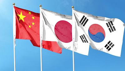 China Can Avoid Japan’s Lost Decades If It Follows Korea’s Path