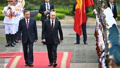 Putin visita o Vietnã depois de assinar acordo de defesa com a Coreia do Norte