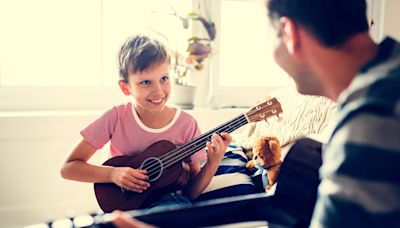 Descubre cuándo es el momento ideal para que tu hijo aprenda a tocar un instrumento