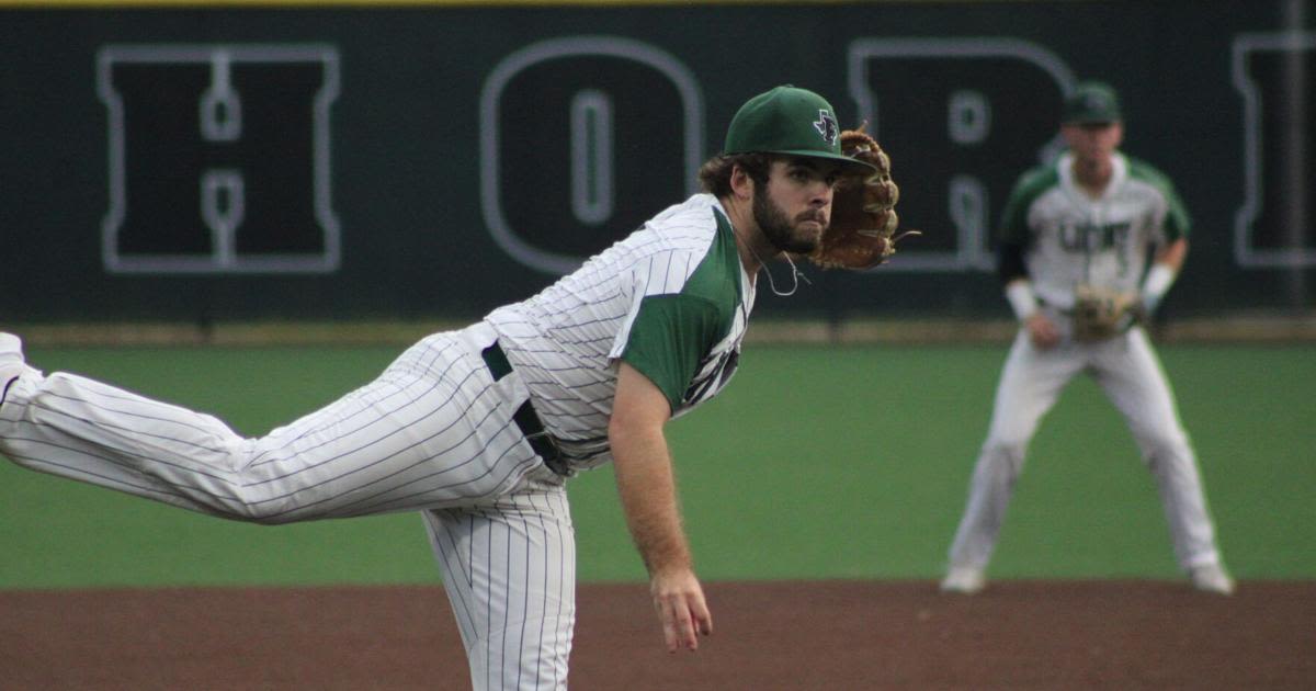 Franklin's Atomanczyk pitches Lions past Huntington in baseball regional semifinals opener