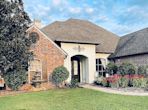 208 Masters Dr, Broussard LA 70518