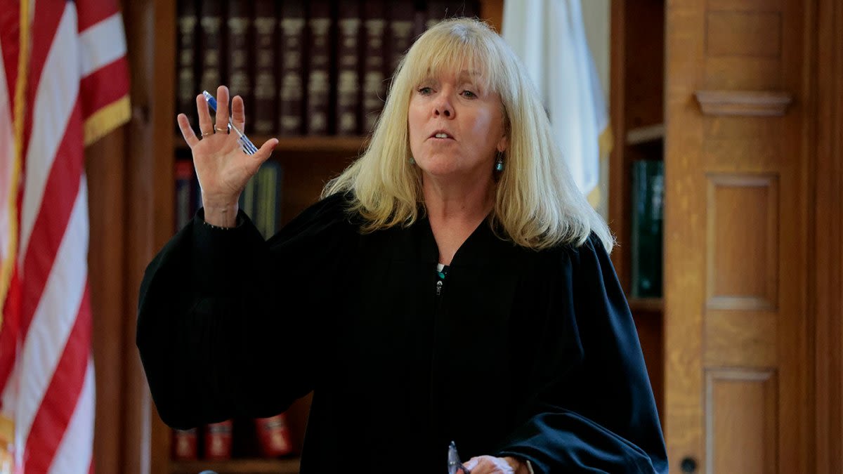 Could we see a hung jury in the Karen Read trial? It happened last year with the same judge