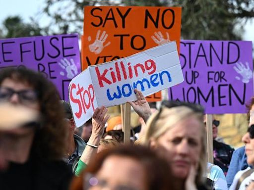 El mandatario australiano califica la violencia contra las mujeres como una "crisis nacional"