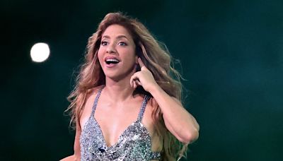 Shakira hits the recording studio with her 'fave' music producer AC