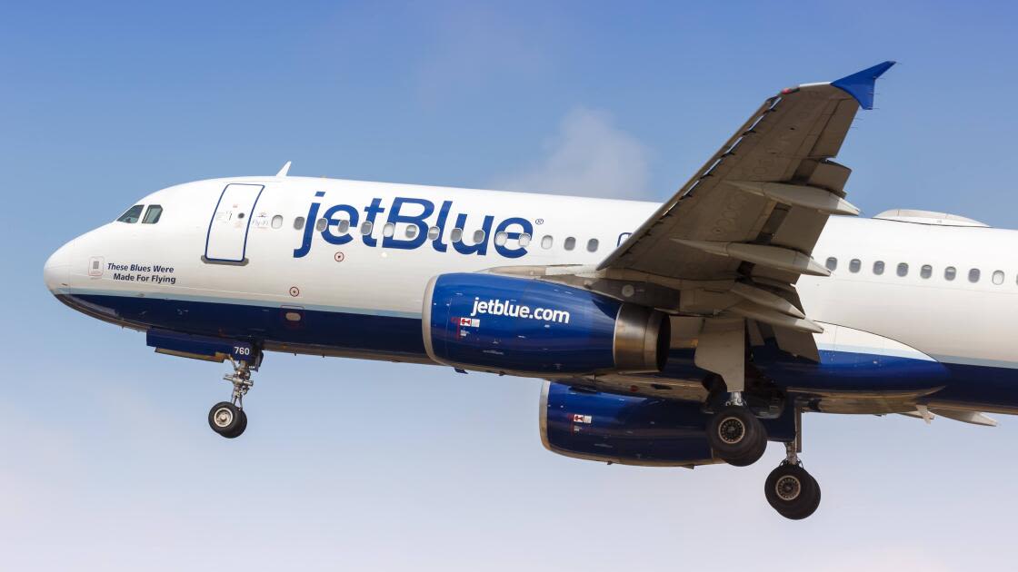 JetBlue Adds 'Watch Party' Feature to In-Flight Entertainment System