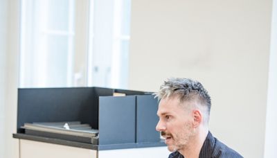 Photos: Rob Madge in Rehearsal For BUYER & CELLAR