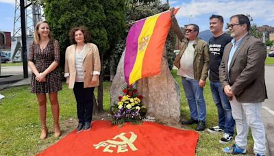 Los comunistas reivindican en Langreo el legado de 'Pasionaria': 'No nos arrodillaremos'