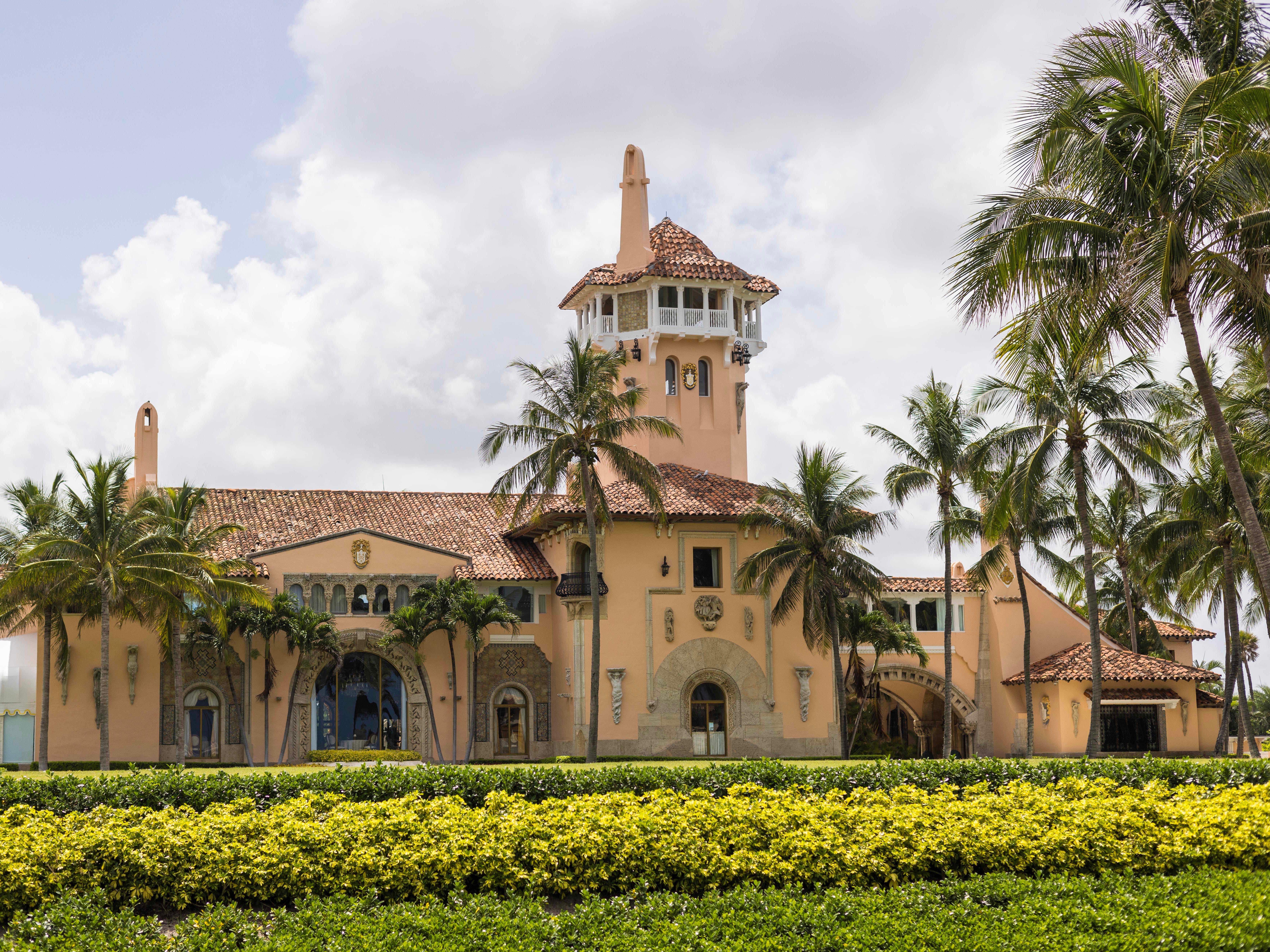 Secret Service locks down Mar-a-Lago as it amps up security around Trump