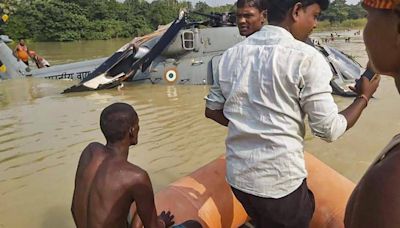 Bihar: IAF chopper on flood relief work makes emergency landing in flooded area