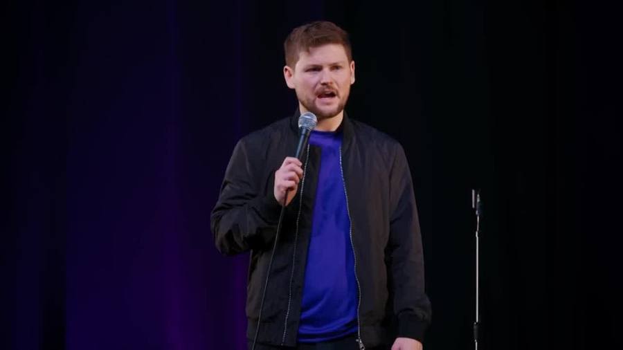 With better weather, comedian Drew Lynch is back in Buffalo