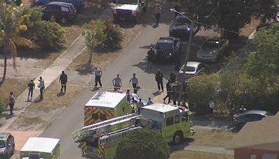 5 people, including 2 teens, shot after fight near Florida high school