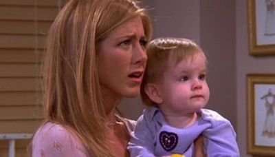 Friends: así están hoy las gemelas que interpretaron a la beba Emma Geller en la sitcom