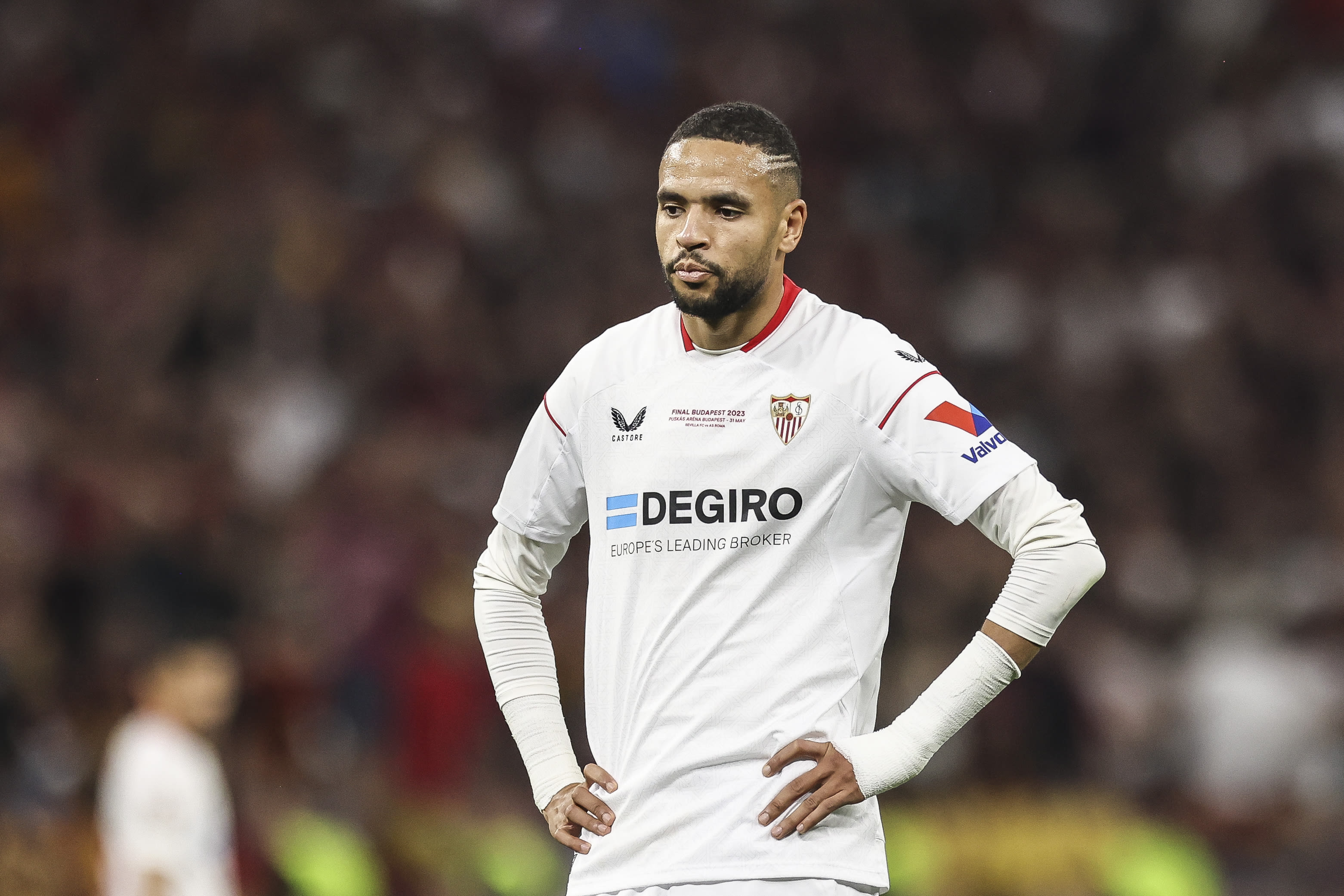 Sevilla’s Youssef En-Nesyri waits for Roma move despite Fenerbahce advances